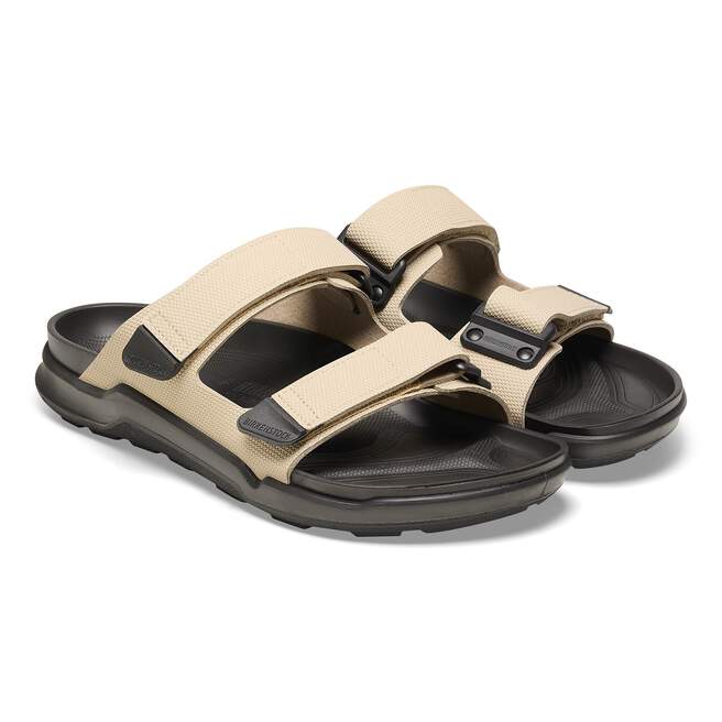 1025660_pair.jpg