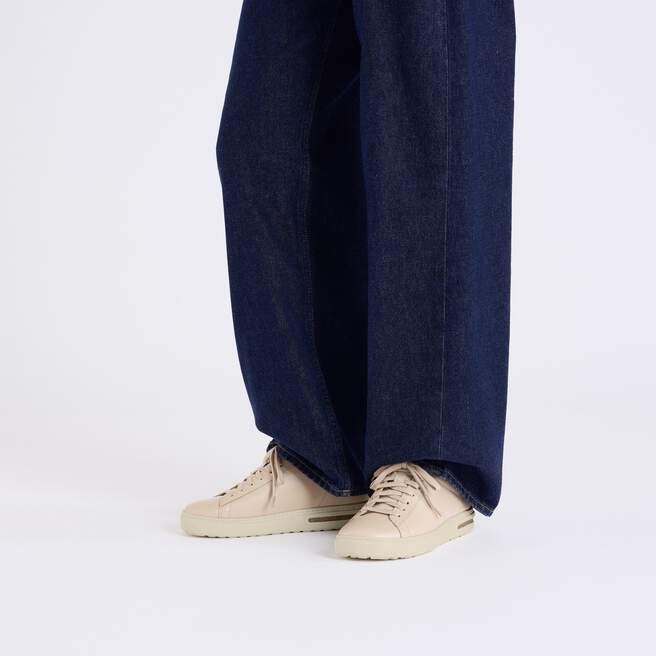 1029647_f_look_f.jpg